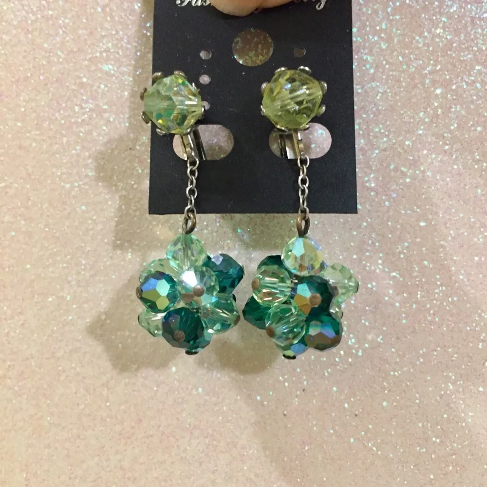 Vintage Rhinestone Holiday Cluster Drop Earrings (Crip) Mint x Green